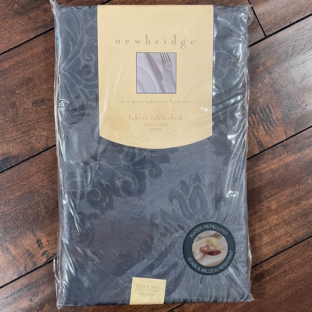 Brand new in package Newbridge Fabric Table Cloth